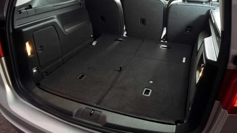 Luggage space in SEAT Alhambra PCO