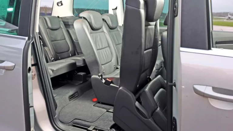 Interior of SEAT Alhambra PCO